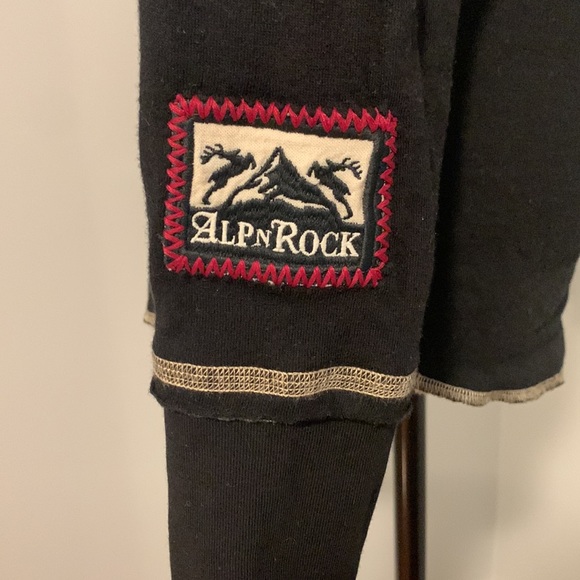 Alp n Rock top - Picture 6 of 14